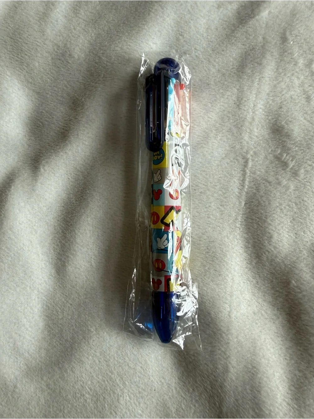 Mickey & Friends Notepad Set with Multi-Color Pens - NWT